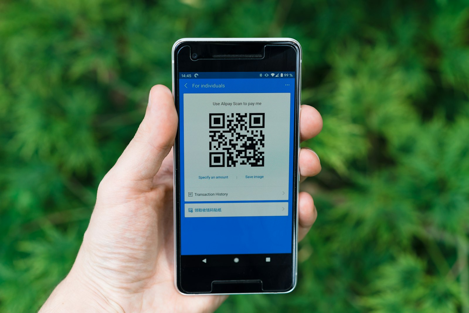 Teléfono con código QR de pago móvil, el método habitual de WeChat Pay y Alipay en China
